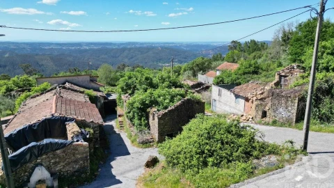 Moradia para Venda em Vila Nova