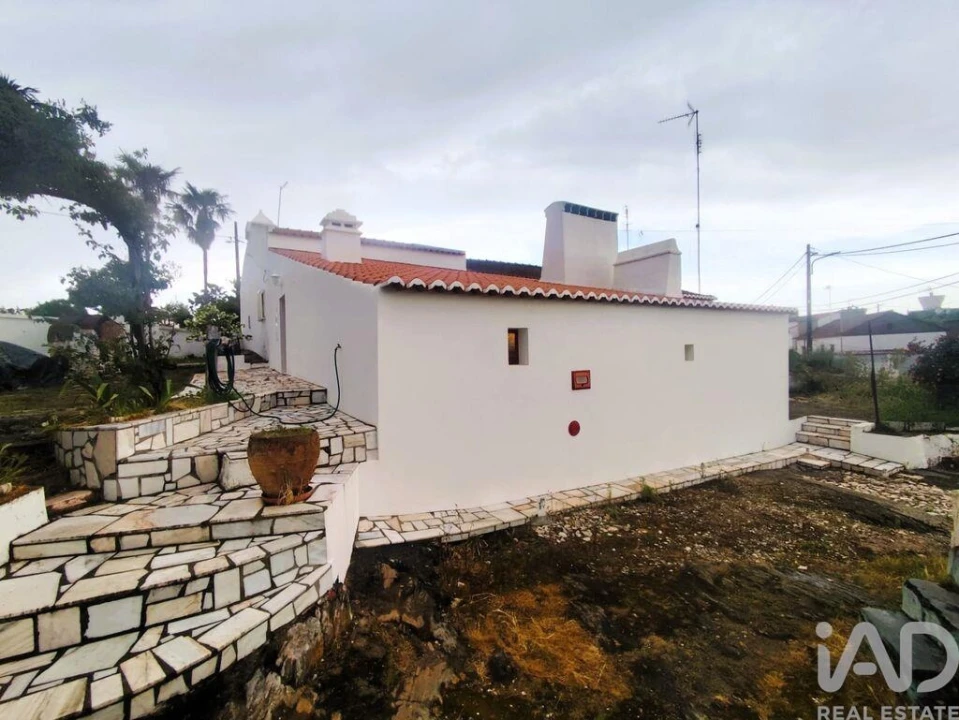 Moradia T3 para Venda em Orada Foto 2