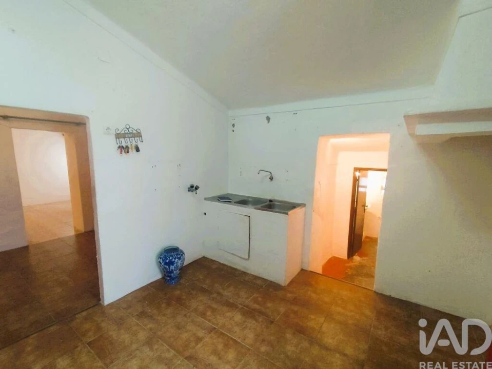 Moradia T3 para Venda em Orada Foto 6