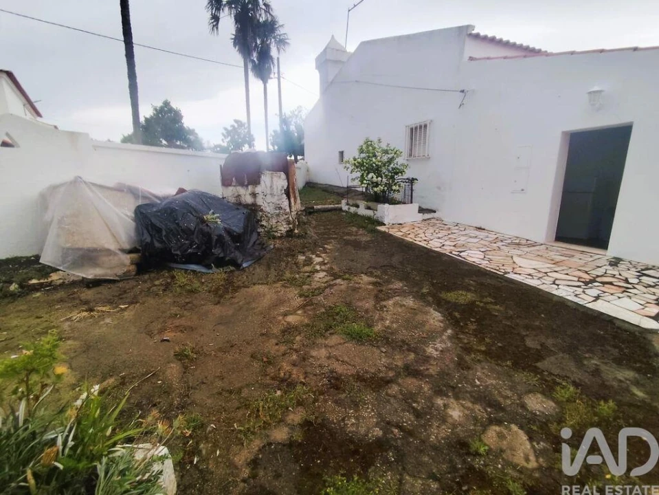 Moradia T3 para Venda em Orada Foto 4