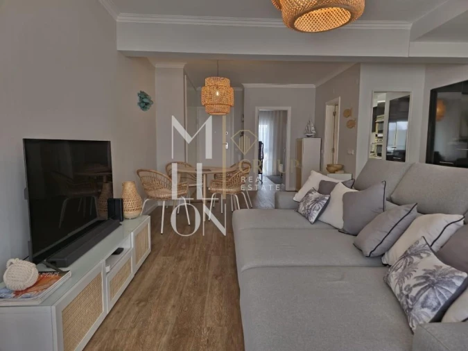 Apartamento T1 para Venda em Quarteira Foto 5