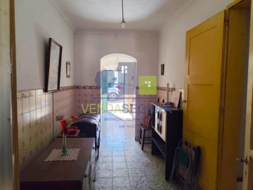 Moradia T4 para Venda em Santo Agostinho e São João Baptista e Santo Amador