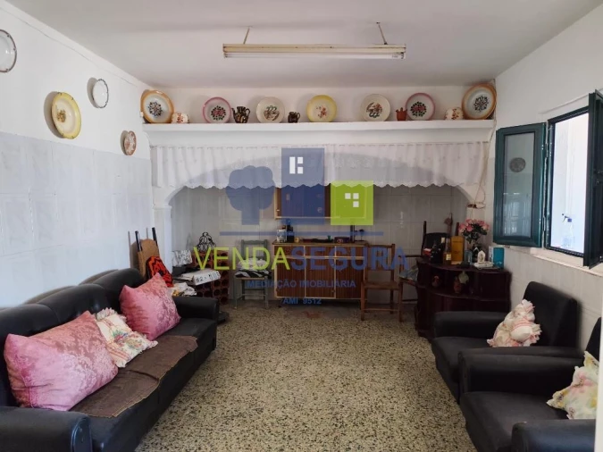 Moradia T4 para Venda em Santo Agostinho e São João Baptista e Santo Amador Foto 12