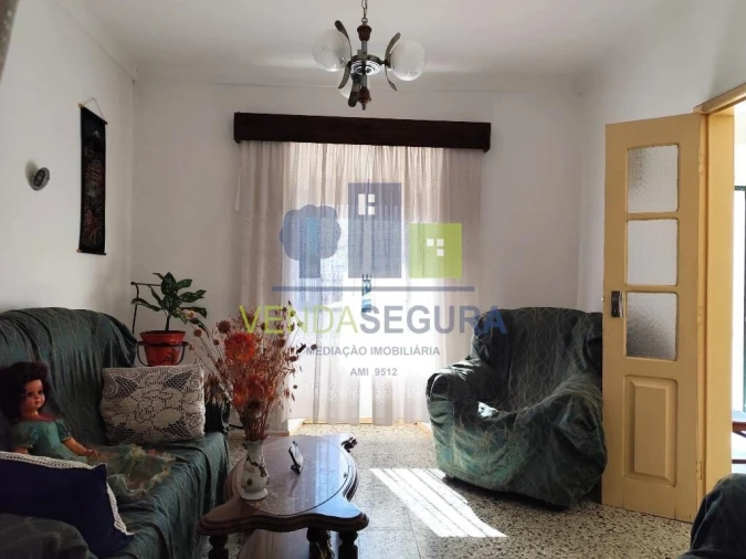 Moradia T4 para Venda em Santo Agostinho e São João Baptista e Santo Amador Foto 4