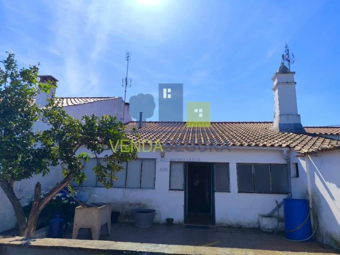 Moradia T4 para Venda em Santo Agostinho e São João Baptista e Santo Amador Foto 22