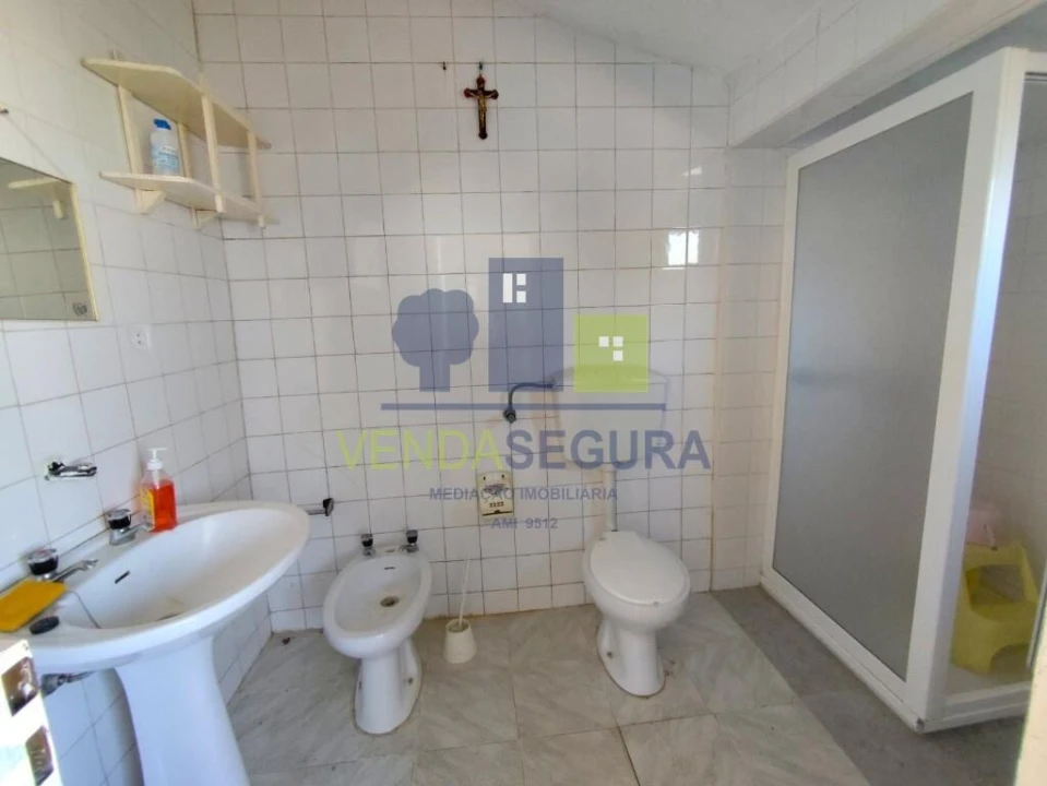 Moradia T4 para Venda em Santo Agostinho e São João Baptista e Santo Amador Foto 20