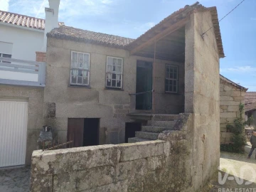 Moradia T3 para Venda em Lagares