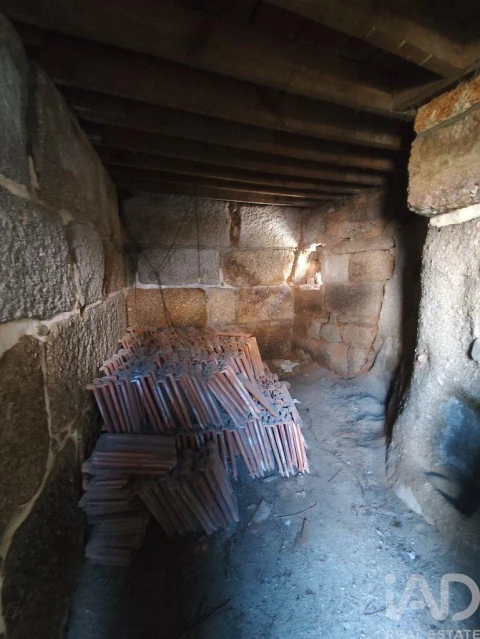Moradia T3 para Venda em Lagares