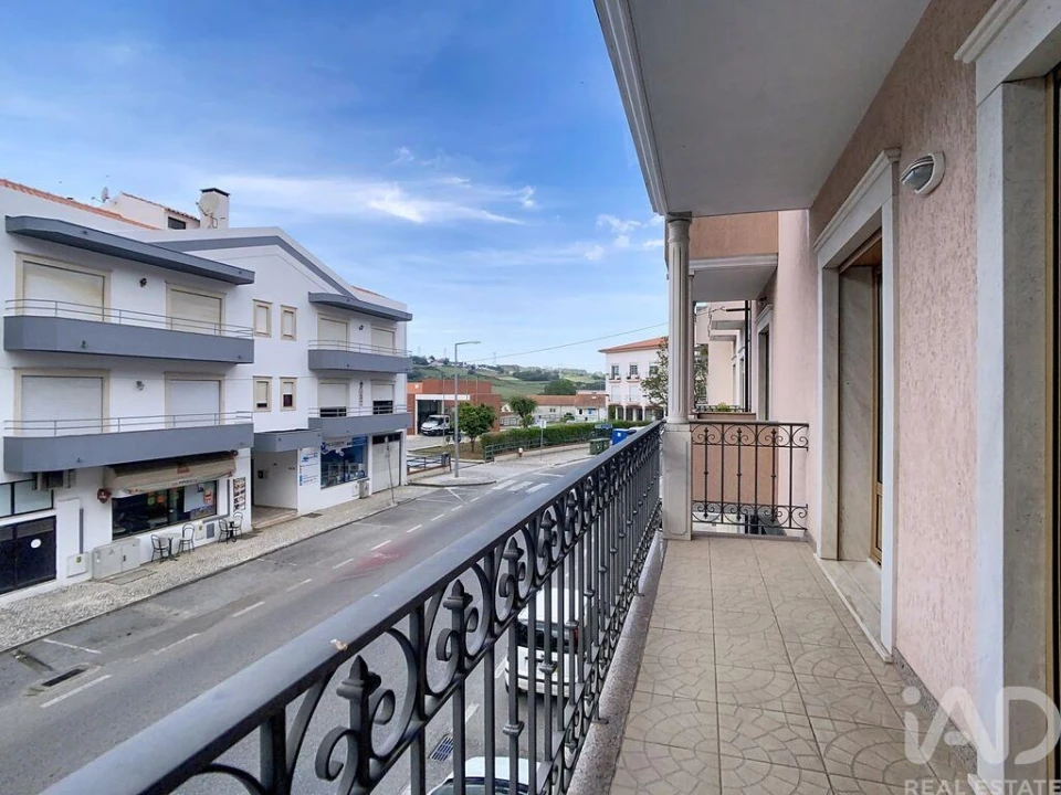 Apartamento para Venda em Arrimal e Mendiga Foto 3