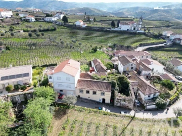 Moradia T2 para Venda em Lobrigos (São Miguel e São João Baptista) e Sanhoane