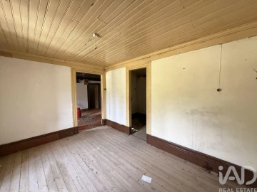 Moradia T2 para Venda em Lobrigos (São Miguel e São João Baptista) e Sanhoane