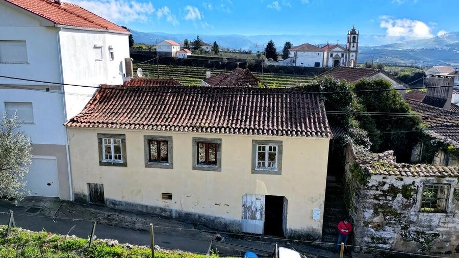 Moradia T2 para Venda em Lobrigos (São Miguel e São João Baptista) e Sanhoane