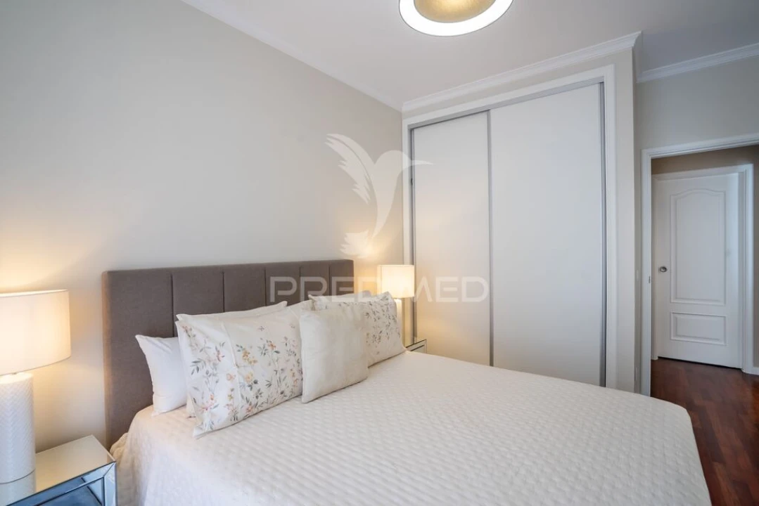 Apartamento T2 para Venda em Caniço Foto 8