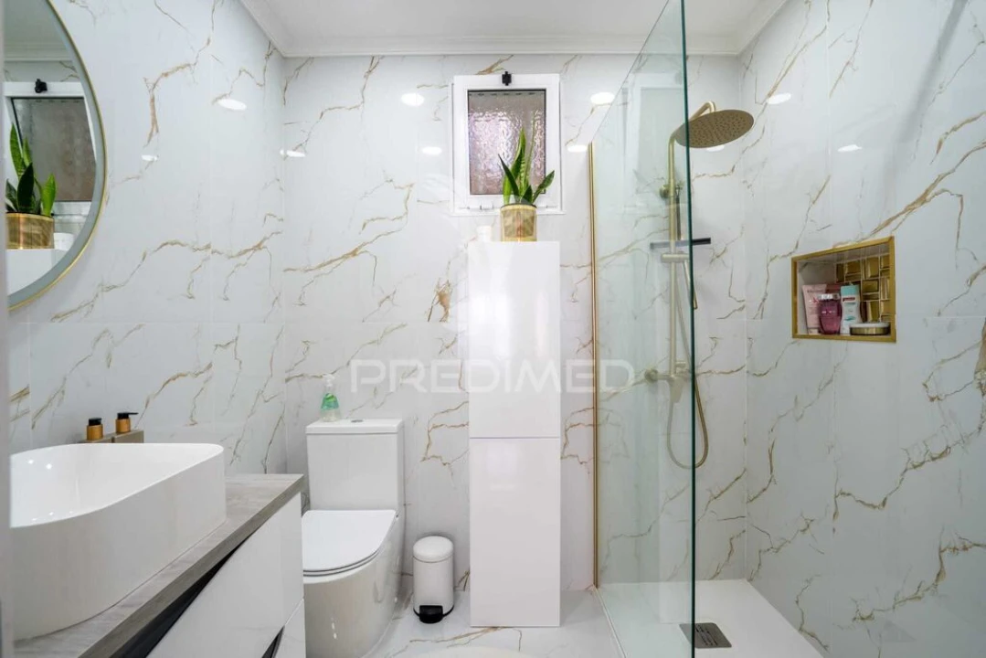 Apartamento T2 para Venda em Caniço Foto 15