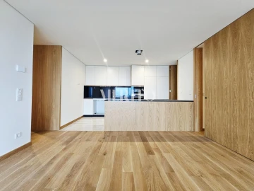 Apartamento T3 para Venda em Póvoa de Varzim, Beiriz e Argivai