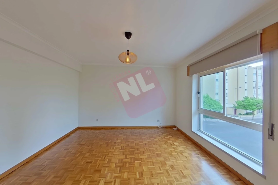 Apartamento T1 para Arrendamento em Lumiar Foto 21