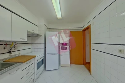 Apartamento T1 para Arrendamento em Lumiar
