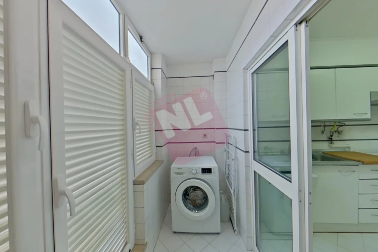 Apartamento T1 para Arrendamento em Lumiar Foto 29