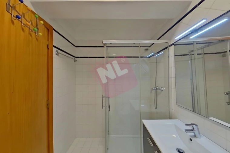 Apartamento T1 para Arrendamento em Lumiar Foto 19