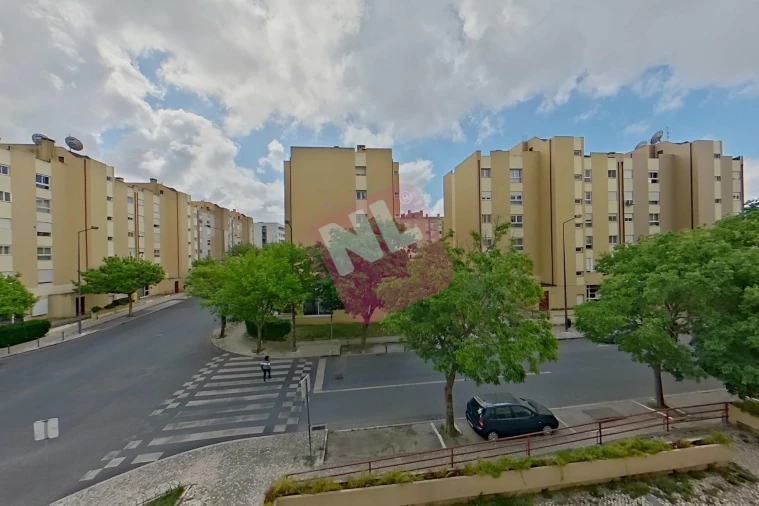 Apartamento T1 para Arrendamento em Lumiar Foto 35