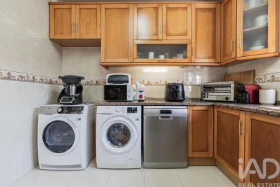 Moradia T4 para Venda em Palhais e Coina