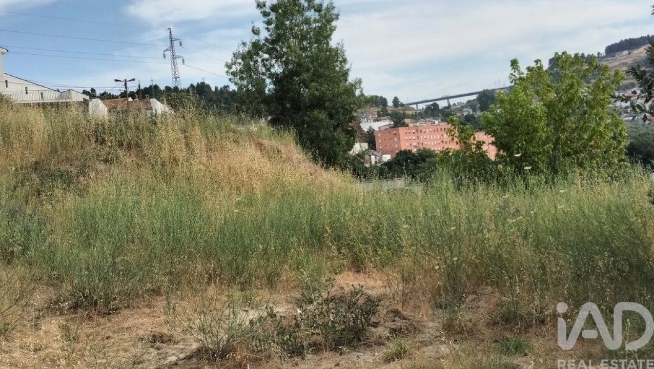 Terreno para Venda em Pena, Quintã e Vila Cova Foto 21