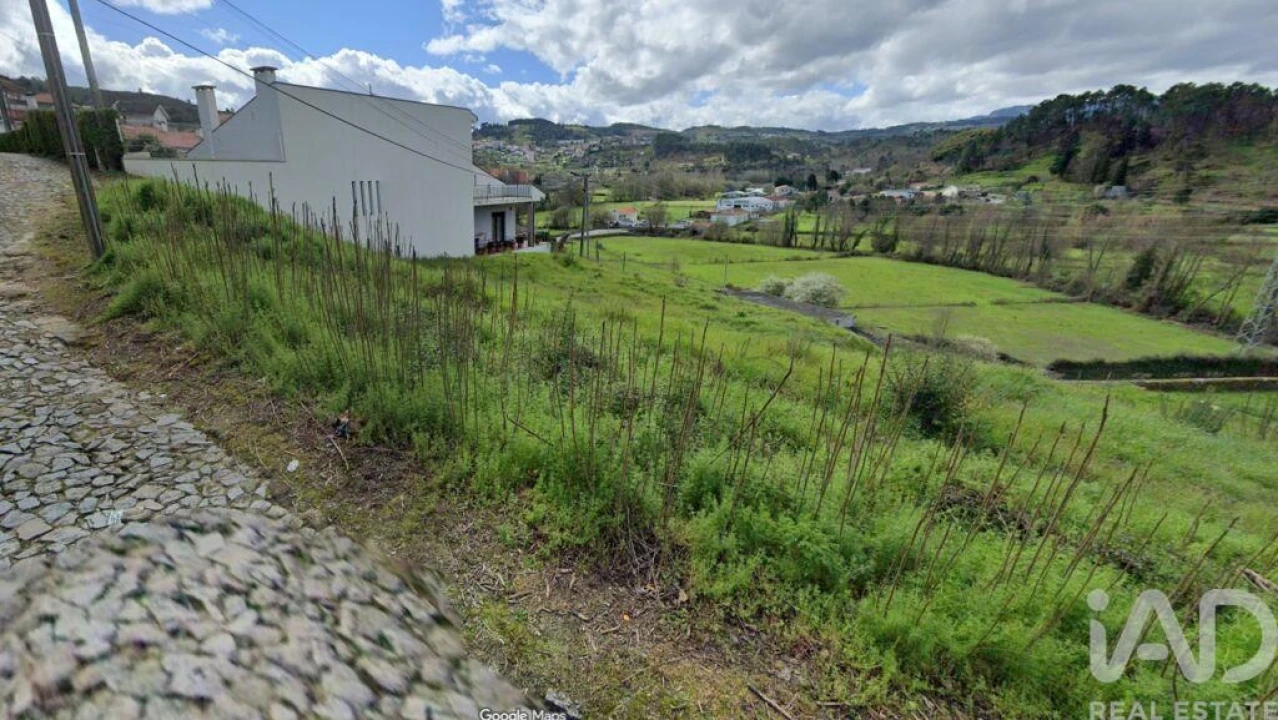 Terreno para Venda em Pena, Quintã e Vila Cova Foto 11