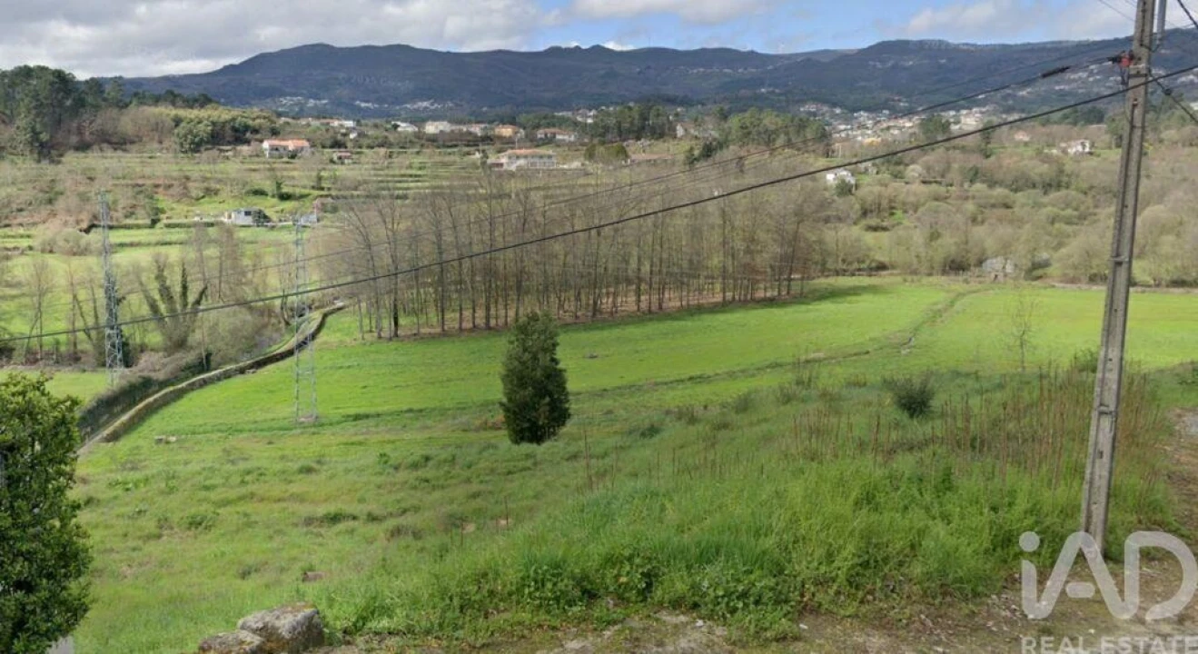 Terreno para Venda em Pena, Quintã e Vila Cova Foto 9