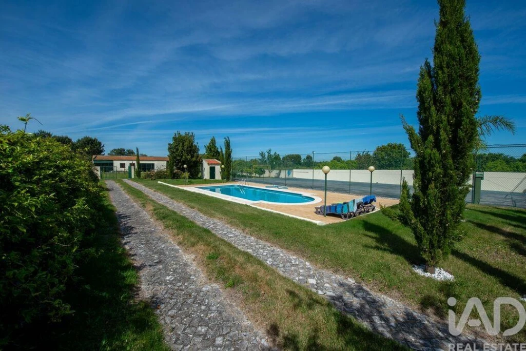 Moradia T4 para Venda em Quinta do Anjo Foto 2