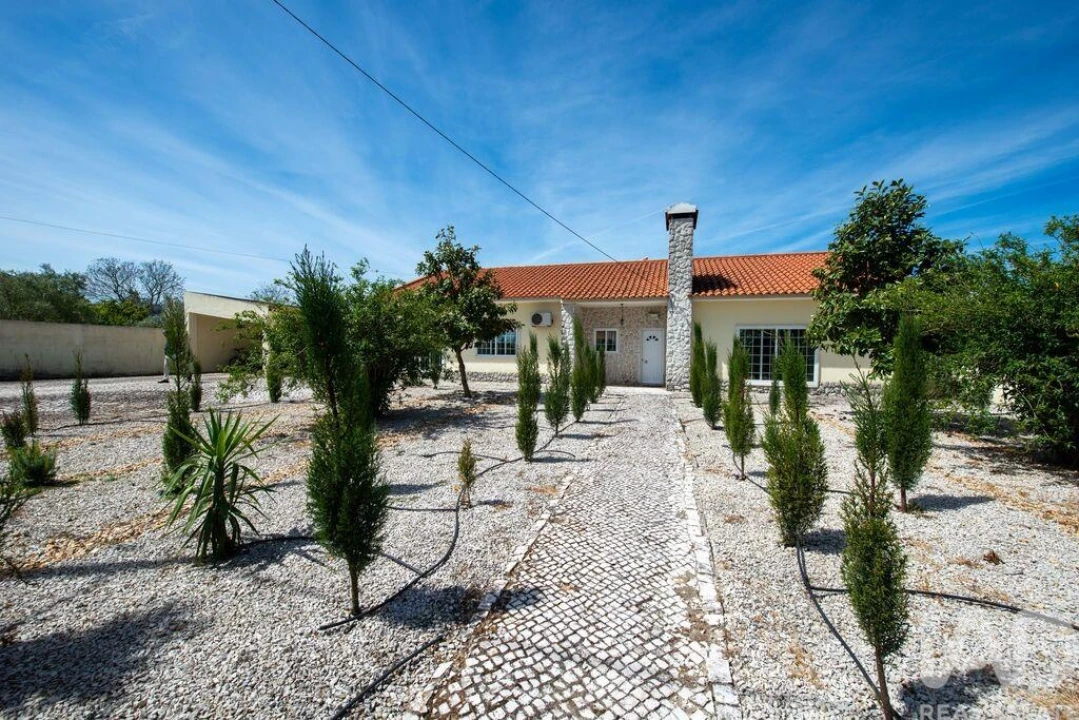 Moradia T4 para Venda em Quinta do Anjo Foto 33