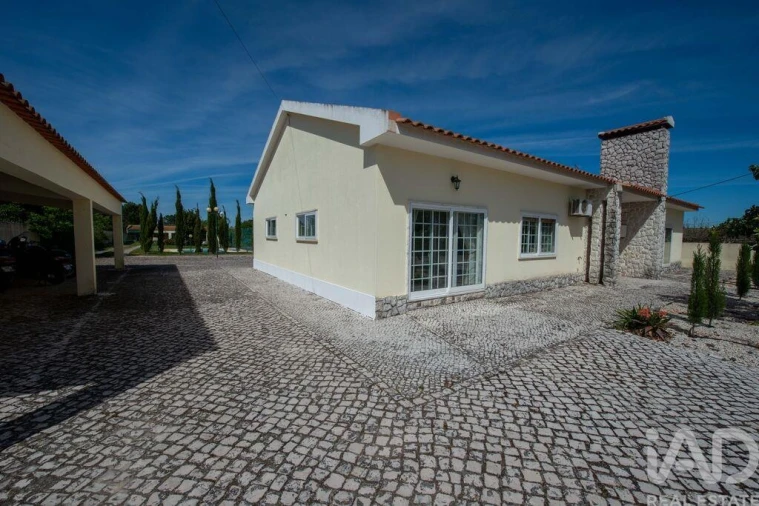 Moradia T4 para Venda em Quinta do Anjo Foto 4