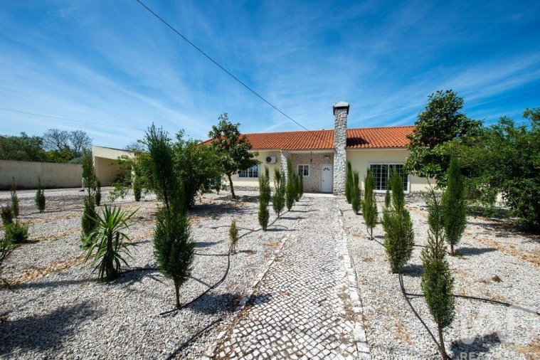 Moradia T4 para Venda em Quinta do Anjo Foto 33