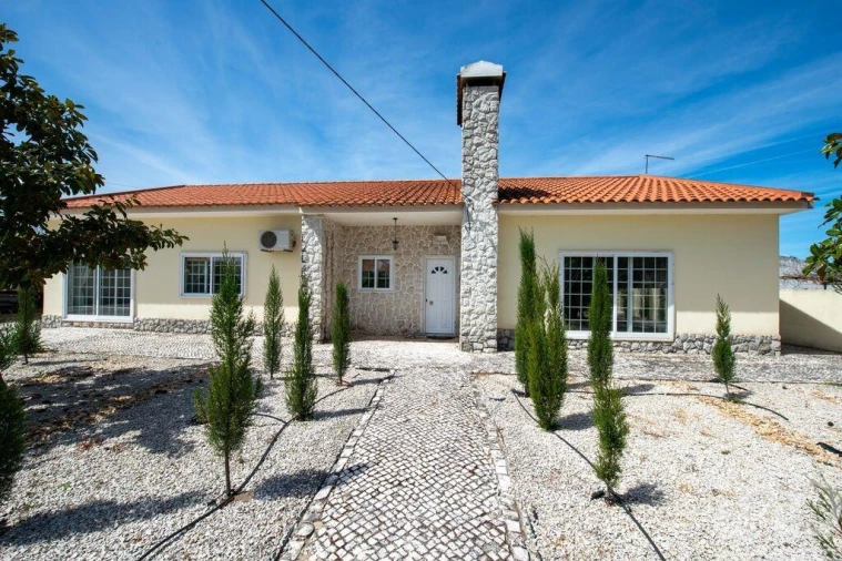 Moradia T4 para Venda em Quinta do Anjo Foto 32
