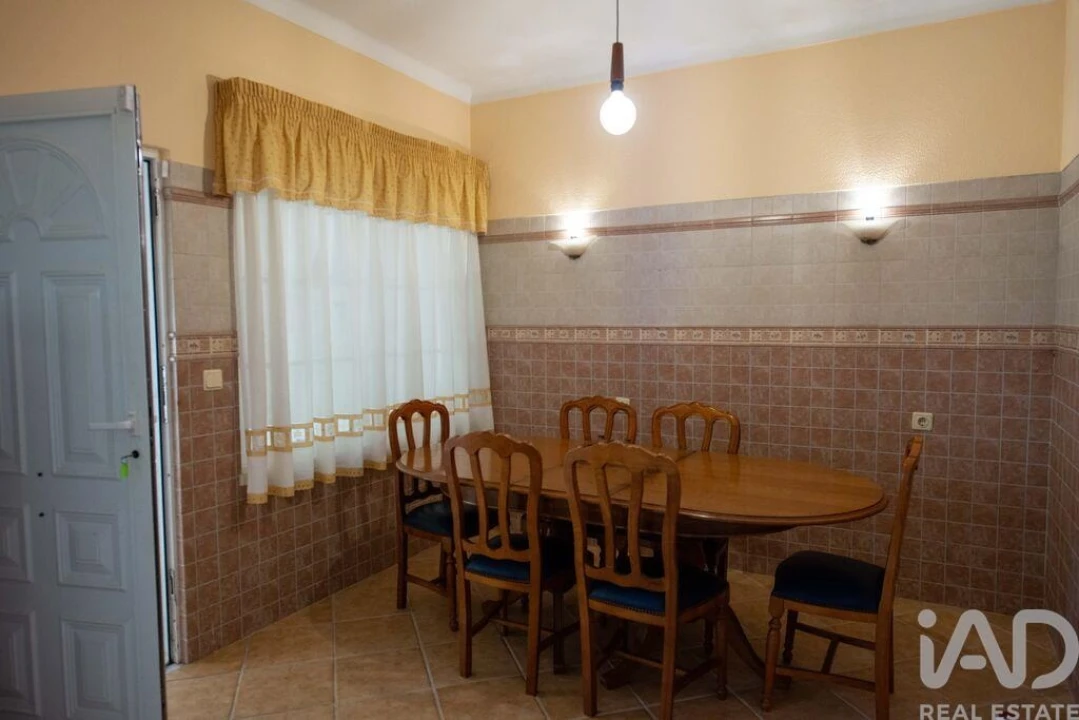 Moradia T4 para Venda em Quinta do Anjo Foto 9