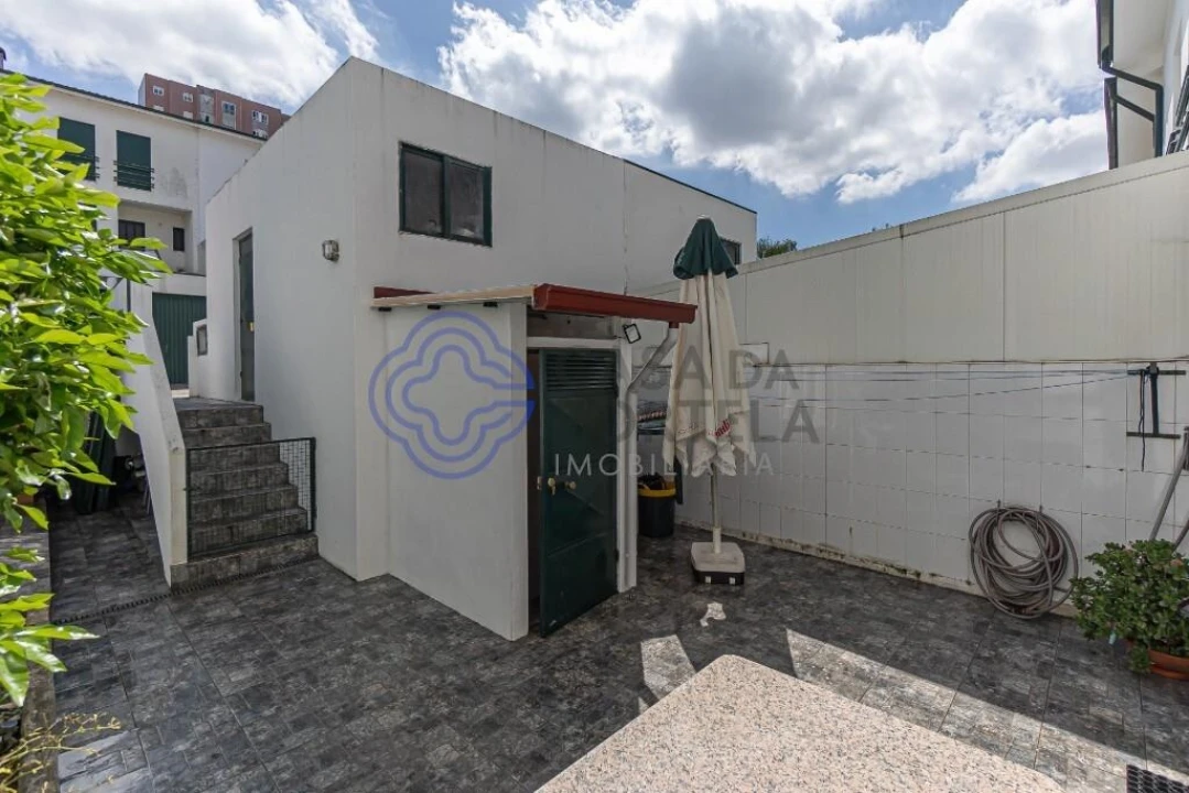 Moradia T4 para Venda em Aguas Santas Foto 40