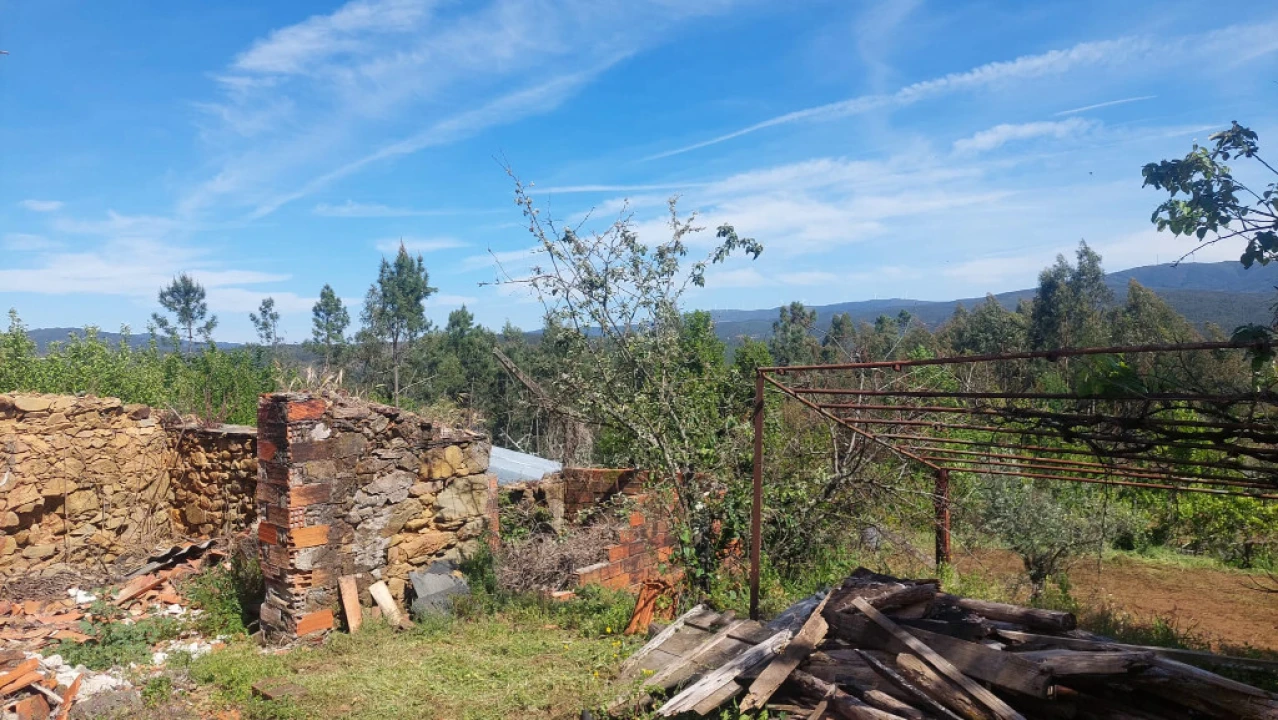 Moradia T2 para Venda em Pedrogão Grande Foto 6