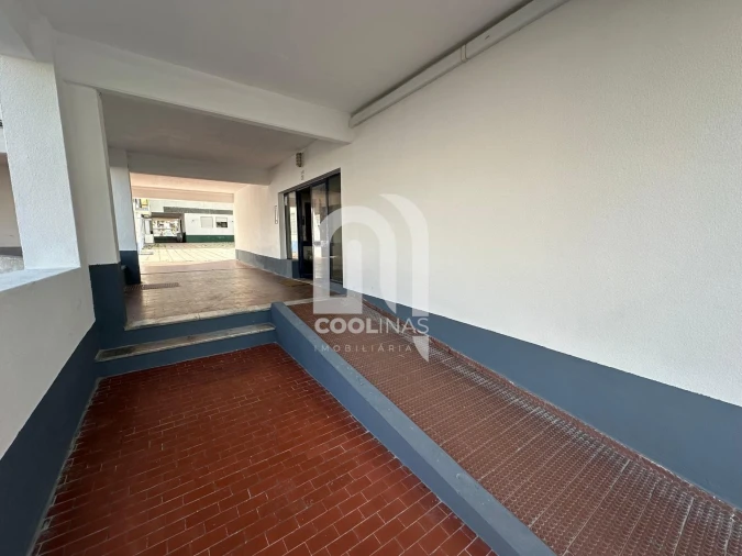 Apartamento T2 para Venda em Moita Foto 32