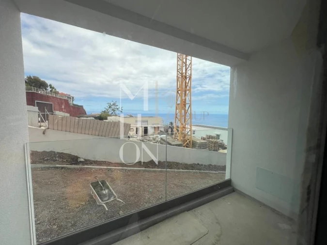Apartamento T2 para Venda em Caniço Foto 11