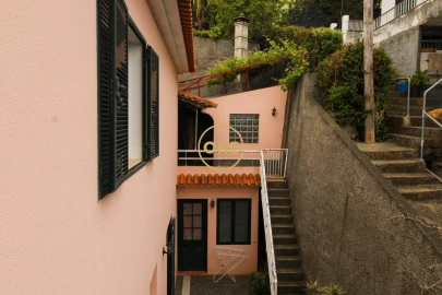 Moradia T3 para Venda em Santa Cruz