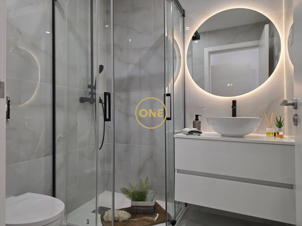 Apartamento T2 para Venda em Benfica Foto 11
