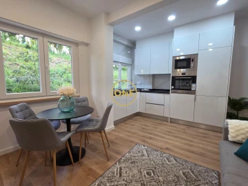 Apartamento T2 para Venda em Benfica