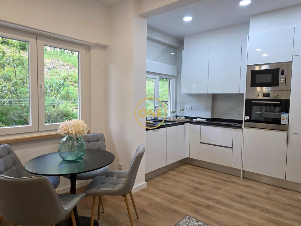 Apartamento T2 para Venda em Benfica Foto 8