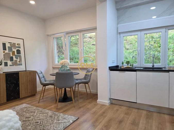 Apartamento T2 para Venda em Benfica Foto 6