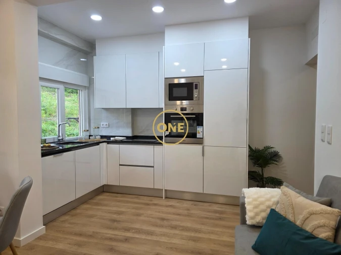 Apartamento T2 para Venda em Benfica Foto 4