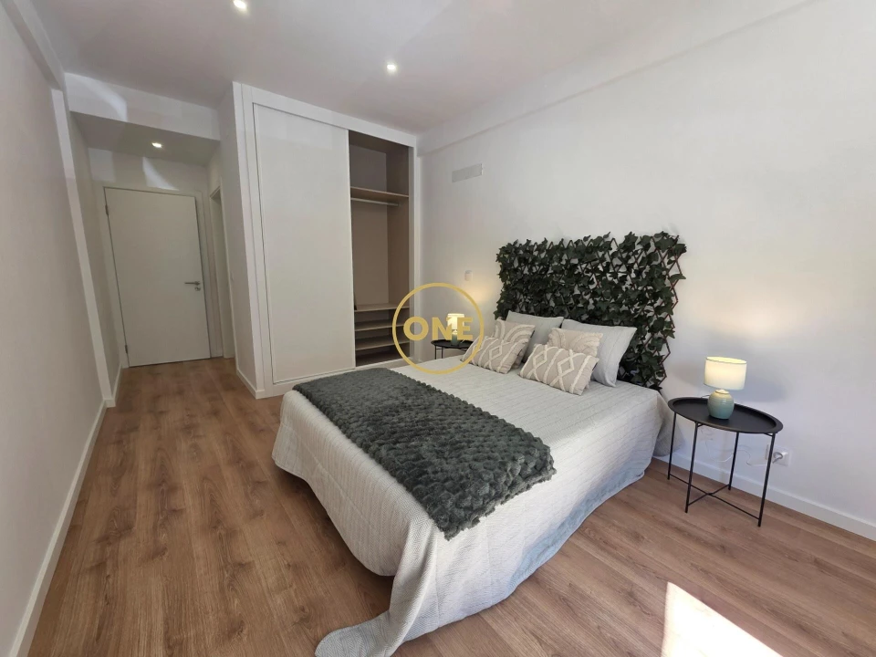 Apartamento T2 para Venda em Benfica Foto 13