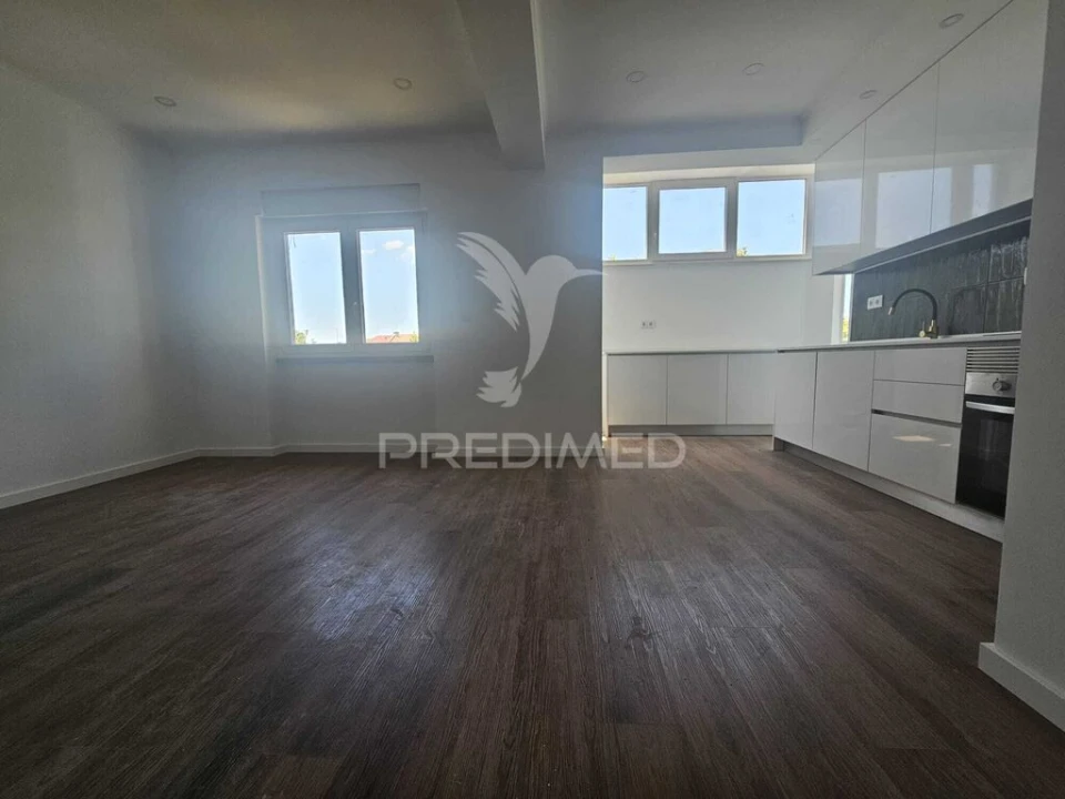 Apartamento T2 para Venda em Venteira Foto 1