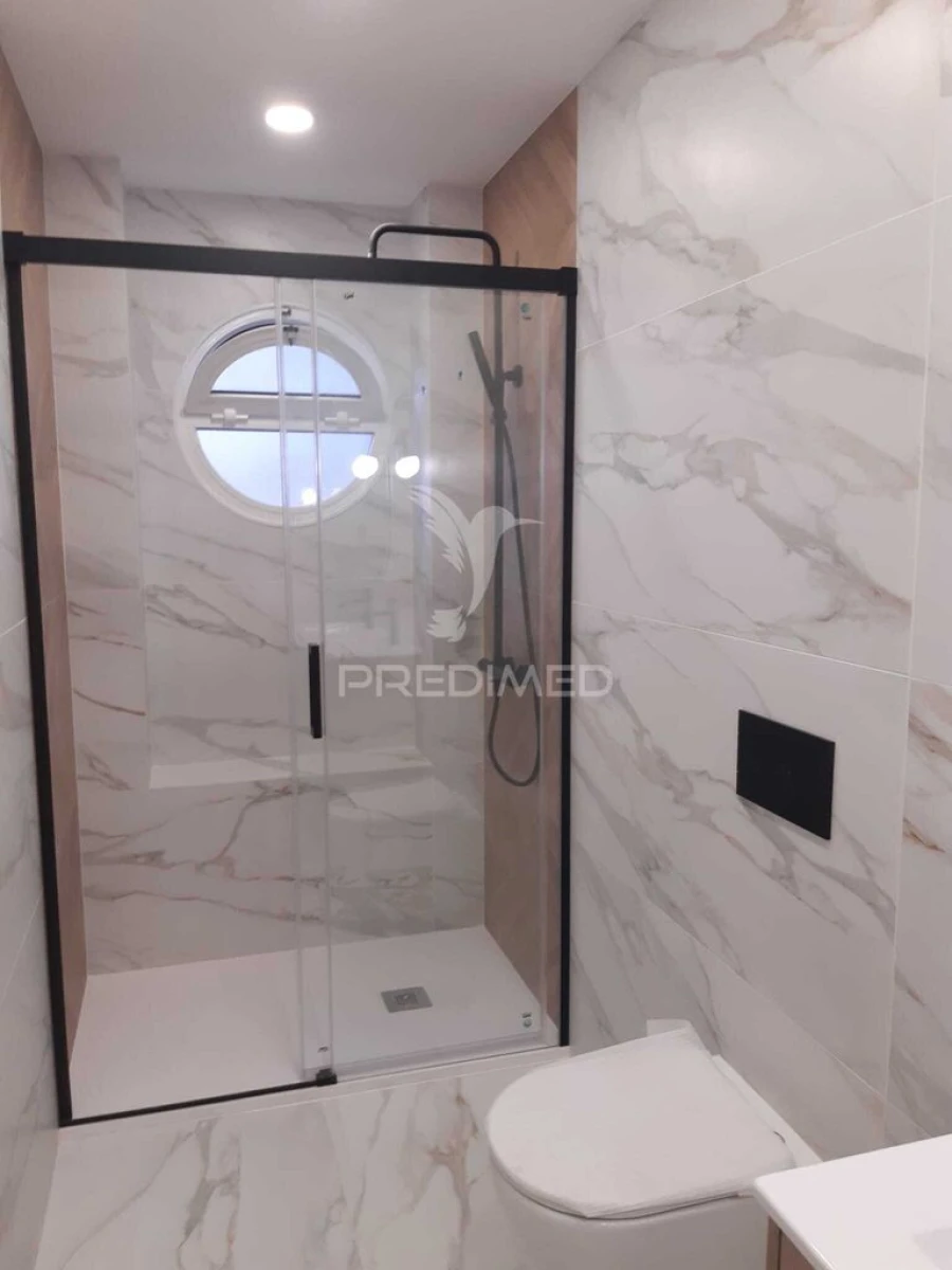 Apartamento T2 para Venda em Venteira Foto 7