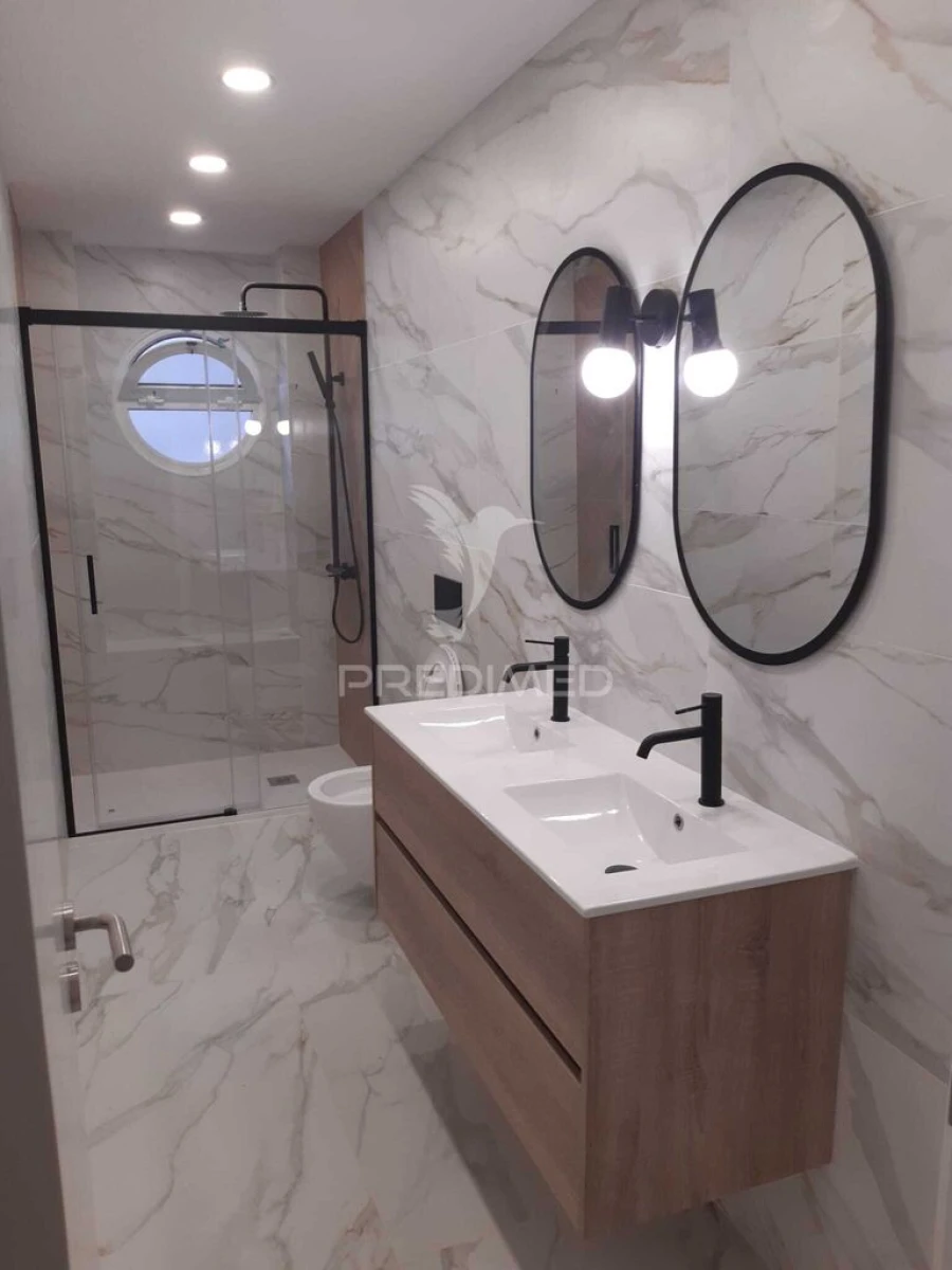 Apartamento T2 para Venda em Venteira Foto 8