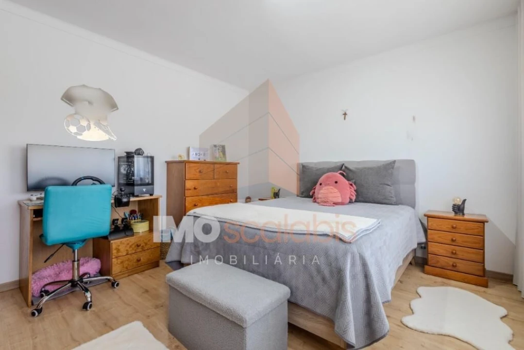 Moradia T5 para Venda em Azambujeira e Malaqueijo Foto 5
