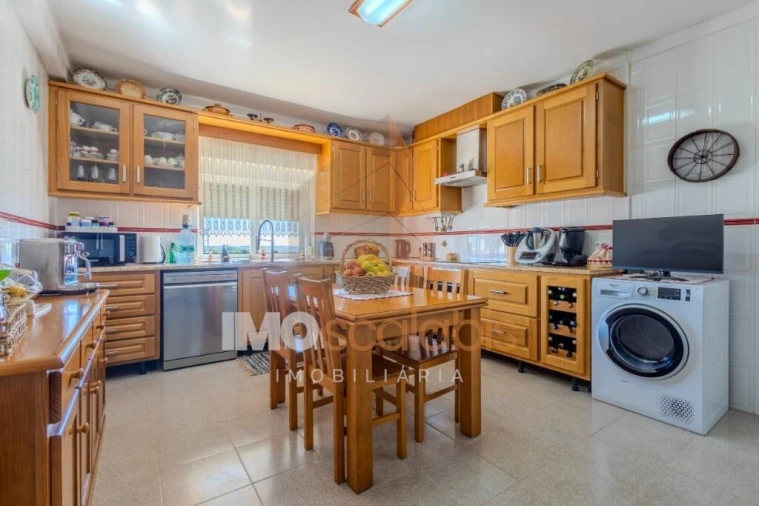 Moradia T5 para Venda em Azambujeira e Malaqueijo Foto 7